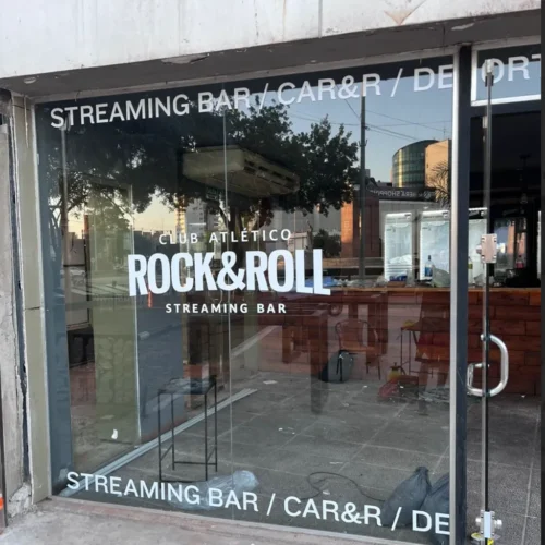 Vinilos para Vidrieras Personalizados